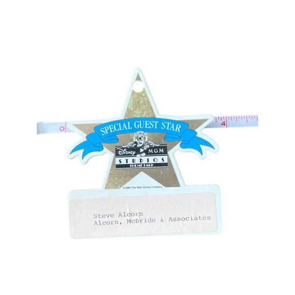 Rare Disney MGM Studios 1989 Special Guest STAR Steve Alcorn Imagineering Badge - Picture 5 of 5